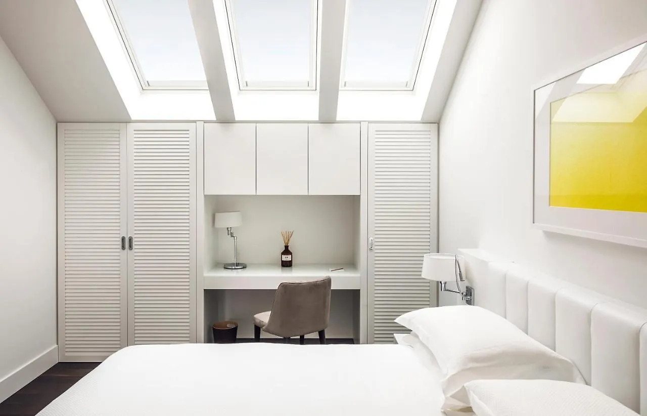 ***** Hotel Magna Pars l'Hotel à Parfum Milano Italia