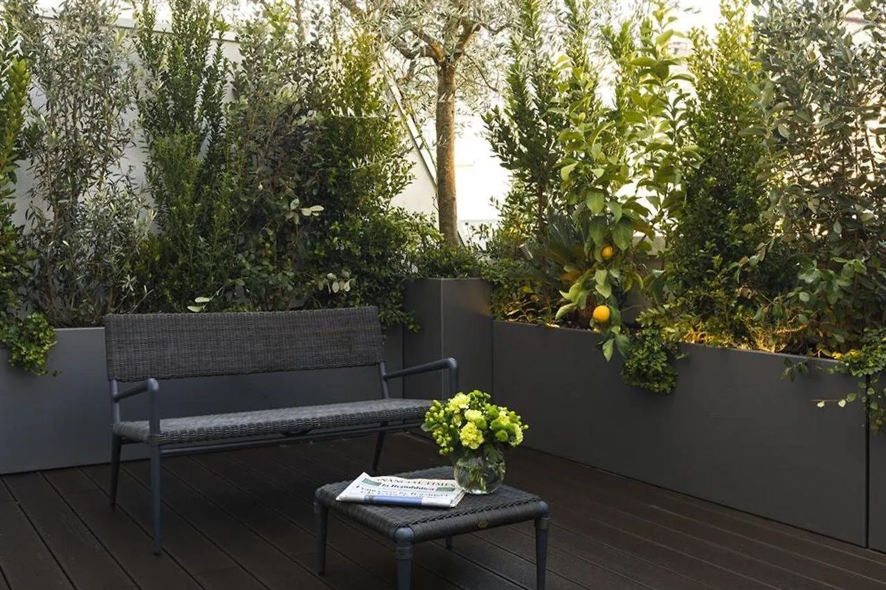 Magna Pars L'Hotel A Parfum, Small Luxury Hotels Of The World Milan