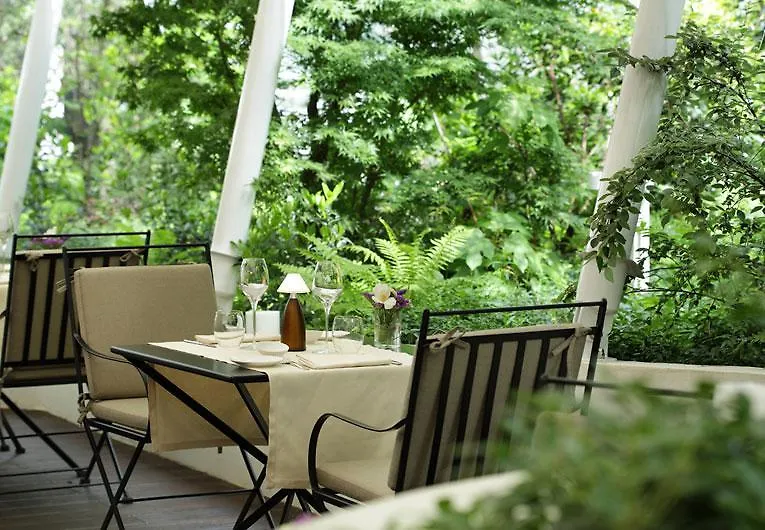 Magna Pars L'Hotel A Parfum, Small Luxury Hotels Of The World Milan