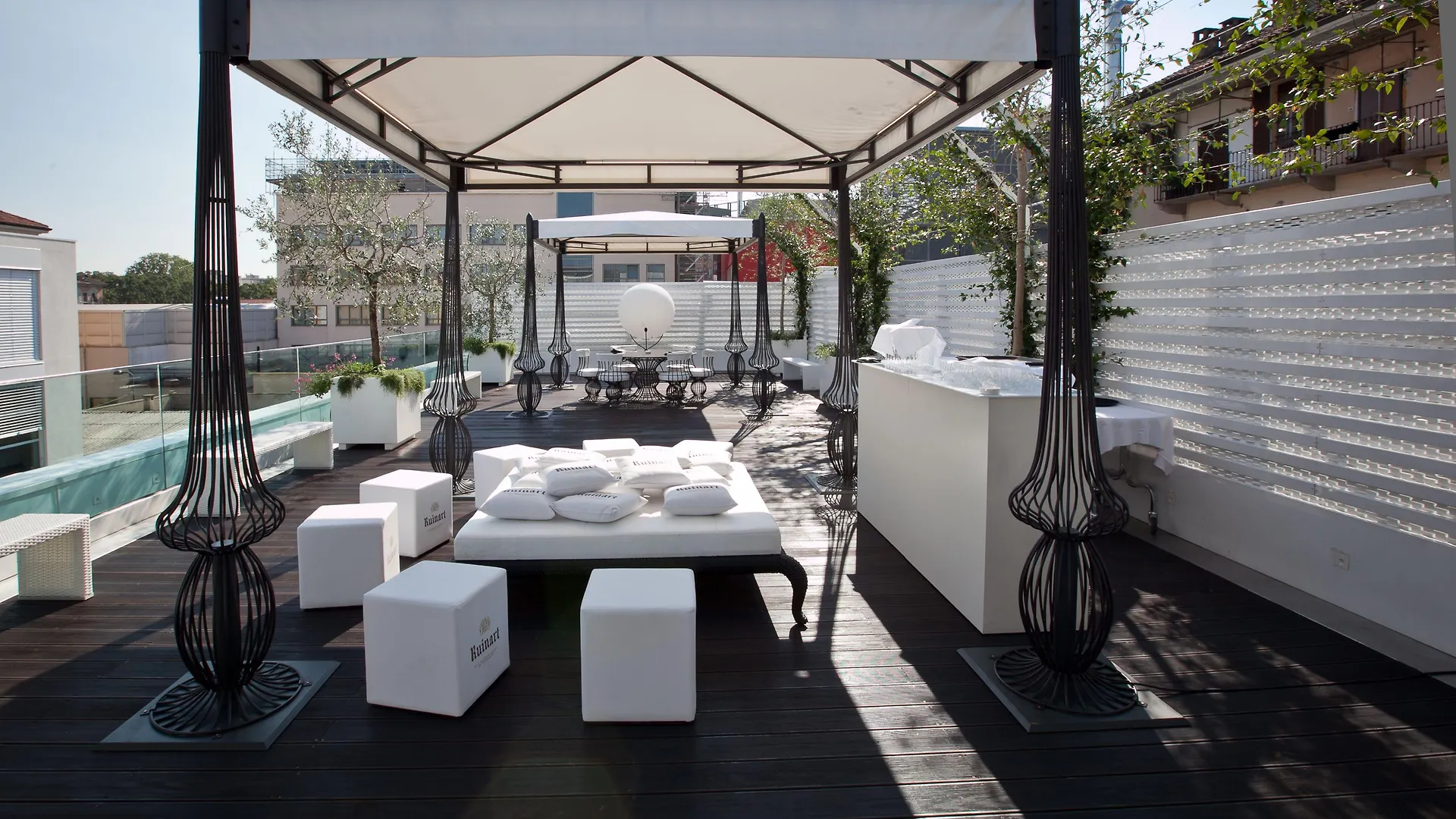 Magna Pars L'Hotel A Parfum, Small Luxury Hotels Of The World Milan