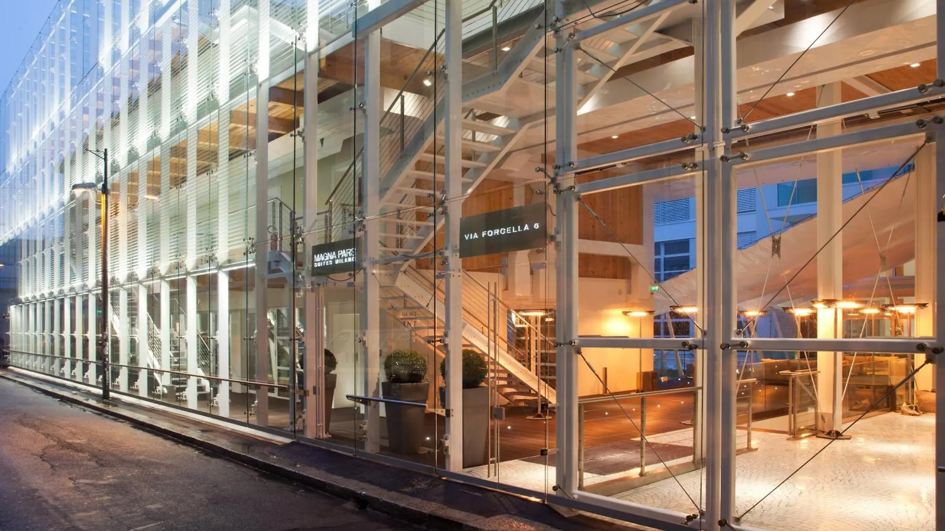 Magna Pars L'Hotel A Parfum, Small Luxury Hotels Of The World Milan