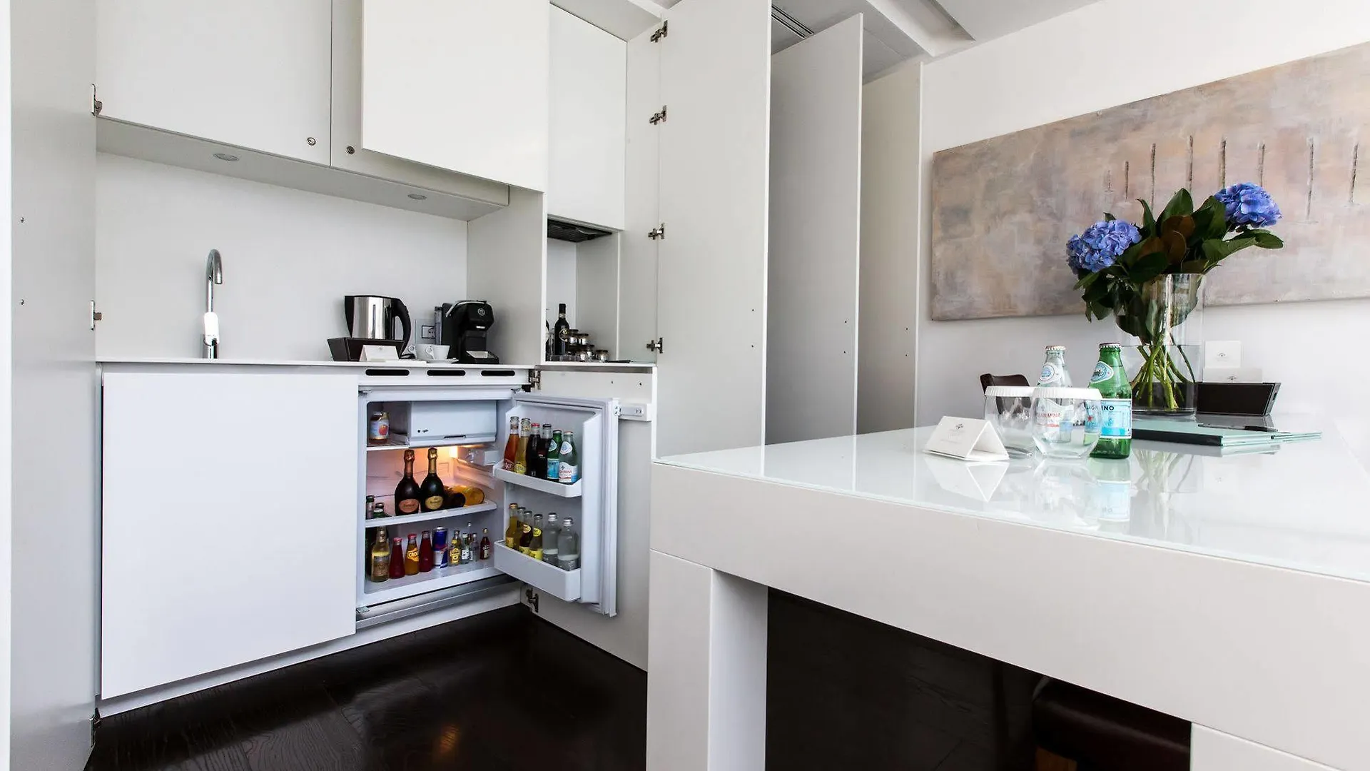 Magna Pars L'Hotel A Parfum, Small Luxury Hotels Of The World Milan